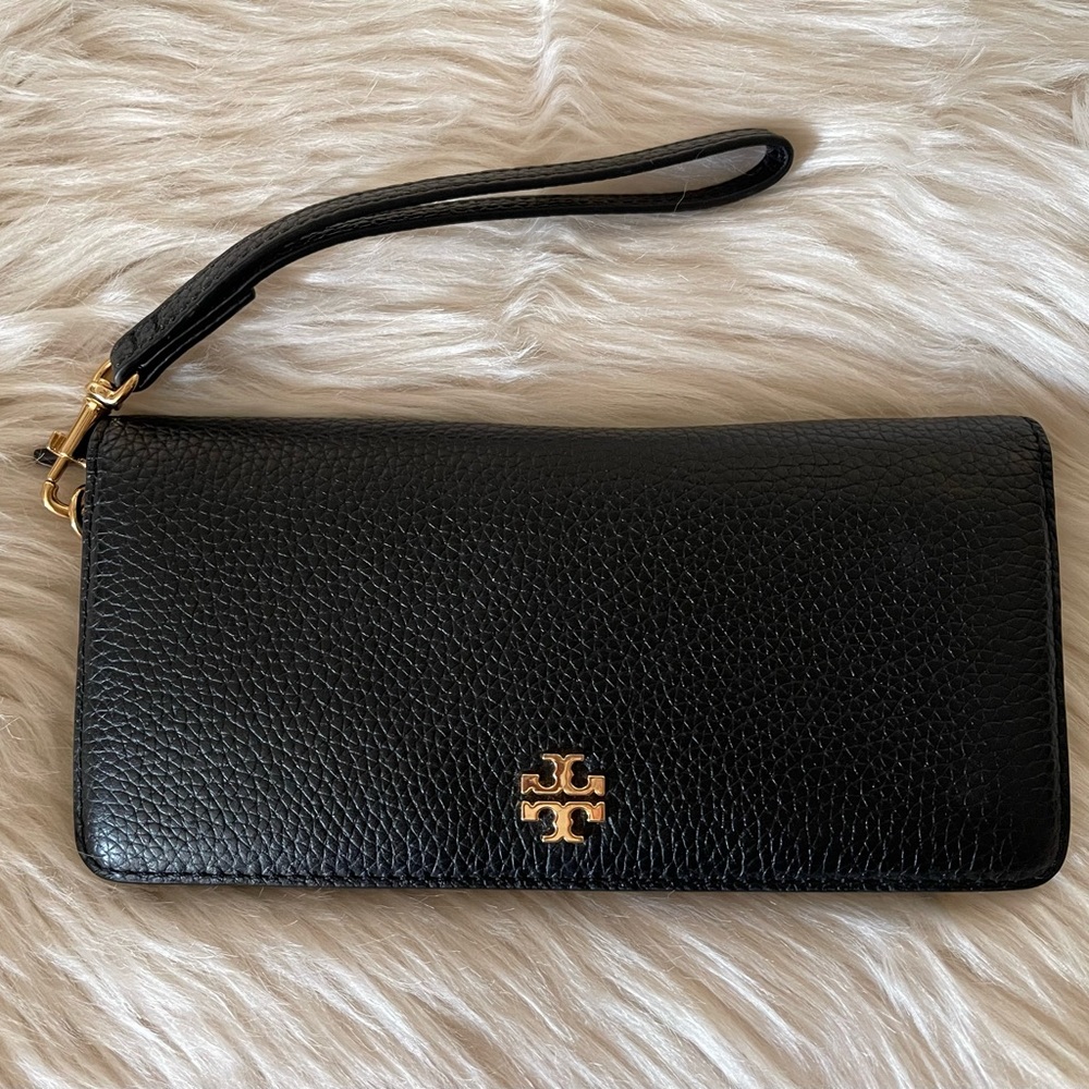 Tory Burch wallet / wristlet